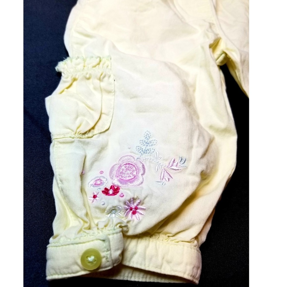 🌸 Yellow Spring Pants 🦋 - Picture 4 of 5